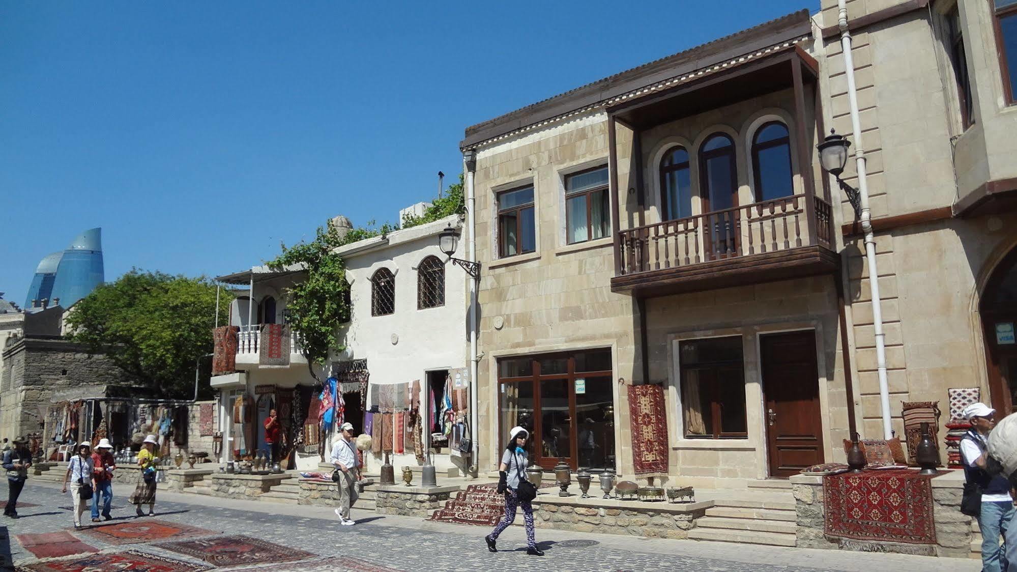 Premier Old Gates Hotel Baku Exterior photo